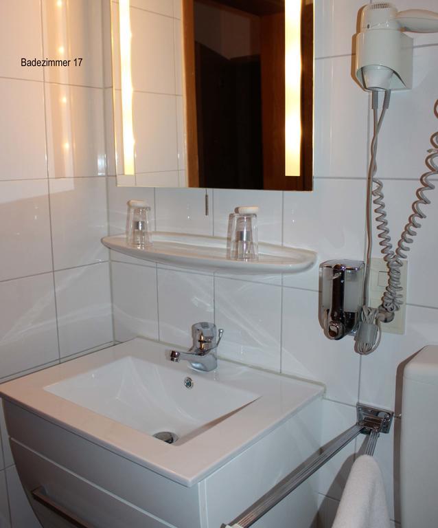 Legend Hotel Biebesheim am Rhein Room photo