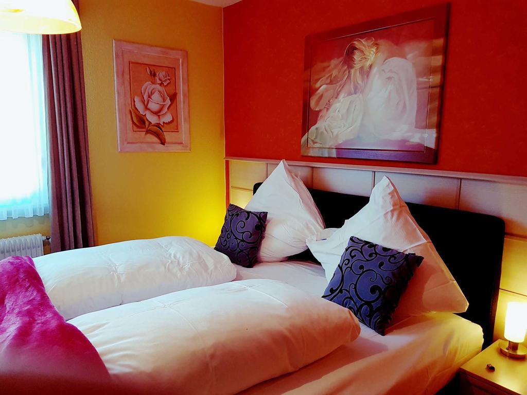 Legend Hotel Biebesheim am Rhein Exterior photo