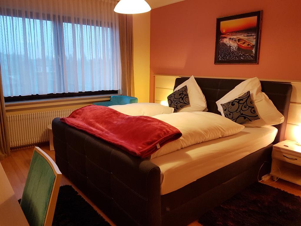 Legend Hotel Biebesheim am Rhein Exterior photo